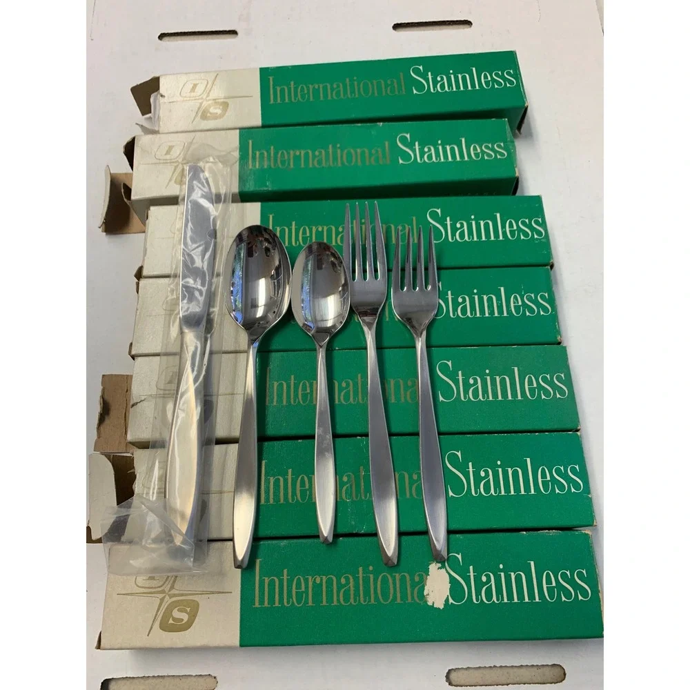 International Silver Nassau Stainless Flatware 55 Pc Set 11 Place Settings USA